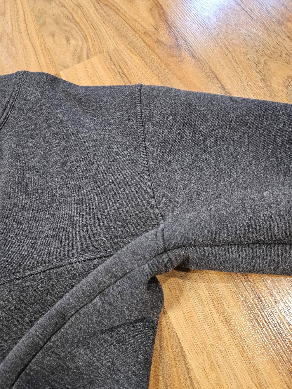 Banana Republic Heather Charcoal  Scuba V-Neck Sweatshirt - Picture 16 of 16